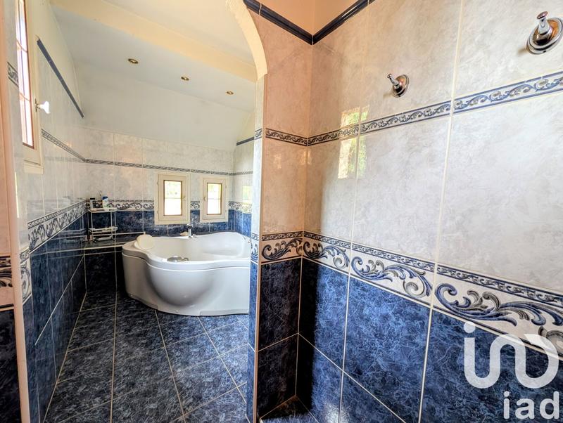 Maison - 192 m² - 6 pièces