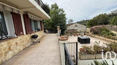 Maison - 187 m² - 7 pièces