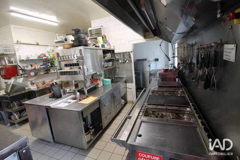 Local commercial - 737 m²