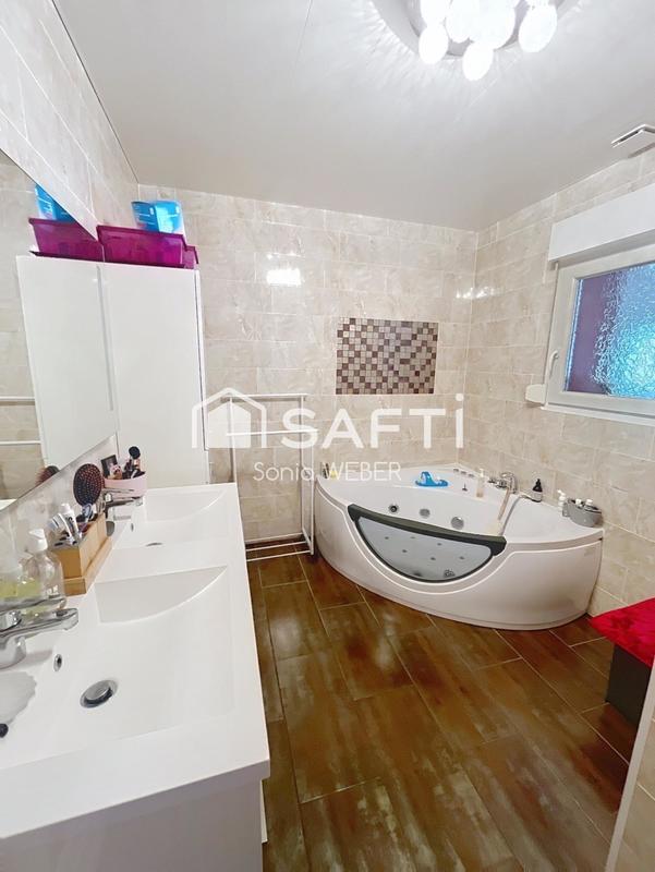 Maison - 150 m² - 5 pièces