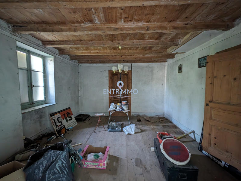 Ferme - 300 m² - 2 pièces