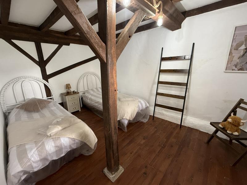 Maison - 340 m² - 17 pièces