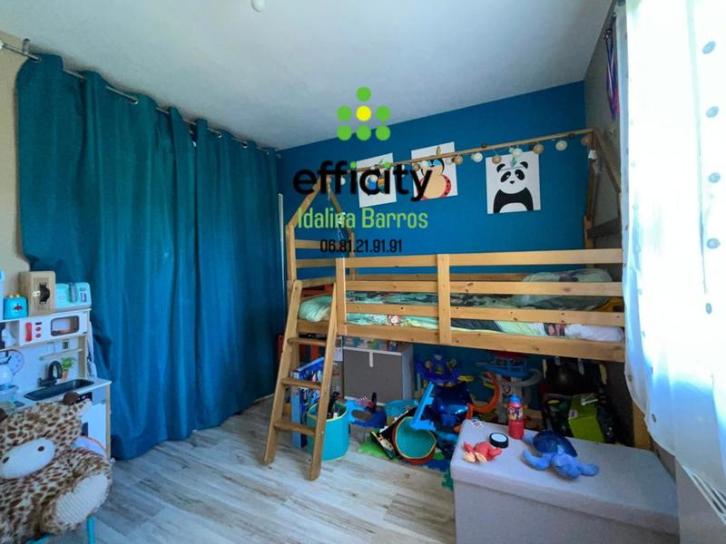 Pavillon - 110 m² - 5 pièces