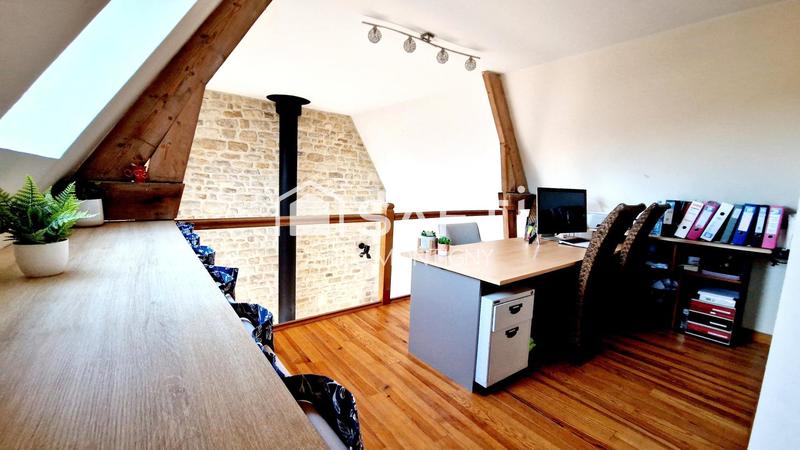 Maison - 200 m² - 7 pièces