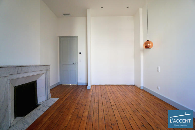 Appartement - 122 m² - 5 pièces