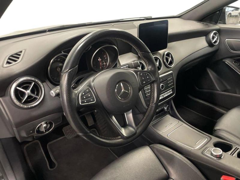 Mercedes Cla 220 d 7-G Dct Sensation