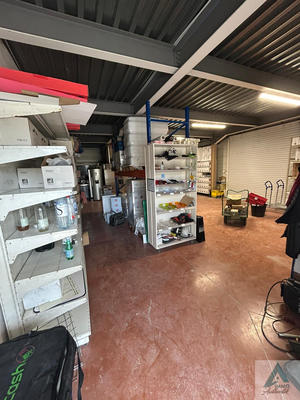 Local commercial - 84 m²