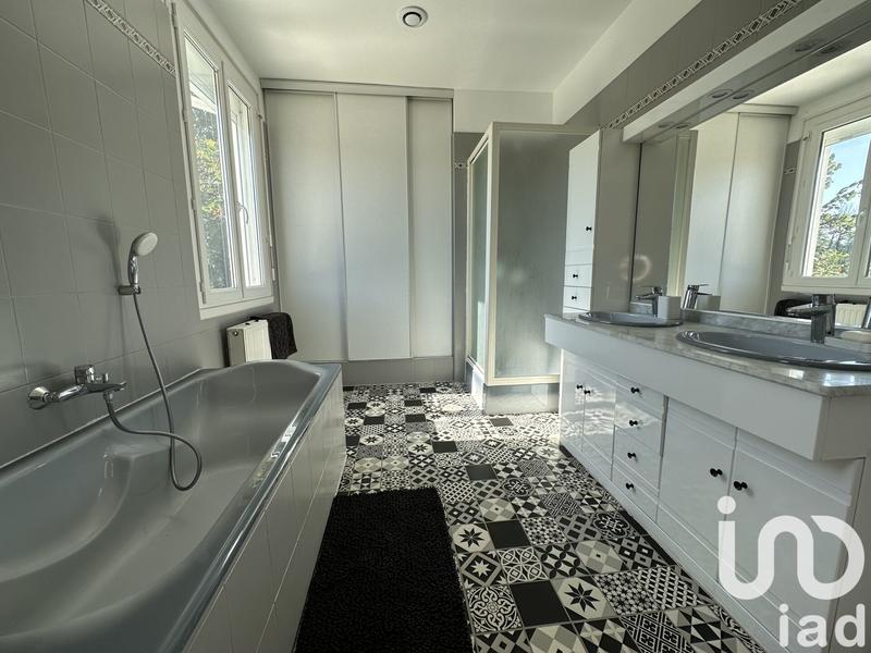 Maison - 145 m² - 7 pièces