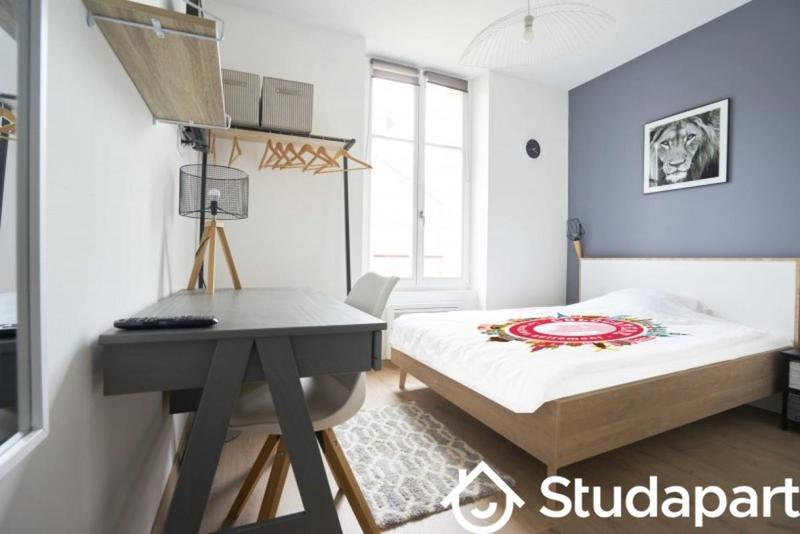 Chambre - 10 m² - 1 pièce