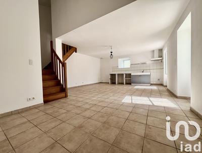 Maison - 76 m² - 4 pièces