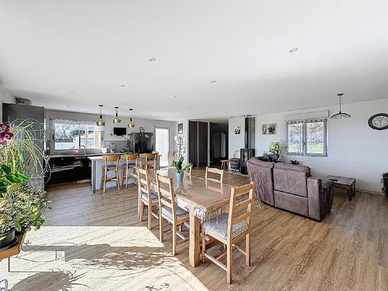 Maison - 122 m² - 4 pièces