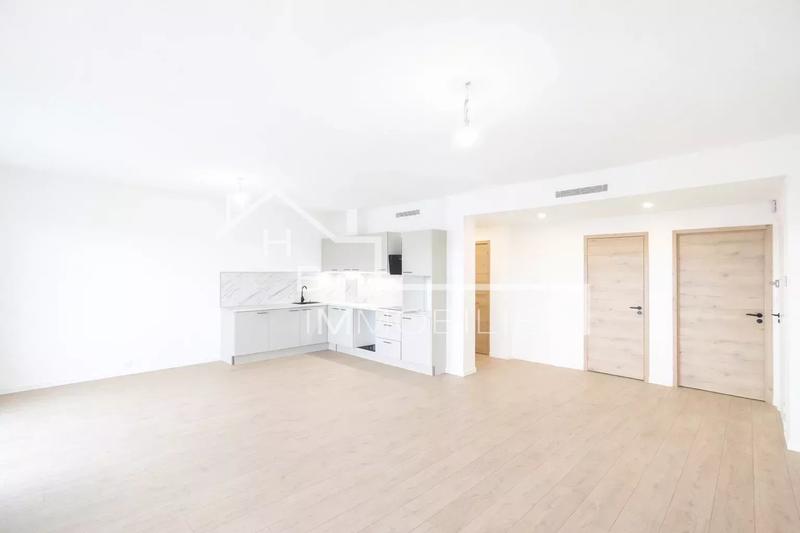 Appartement - 76 m² - 3 pièces