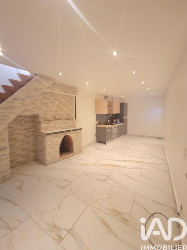 Maison - 101 m² - 8 pièces