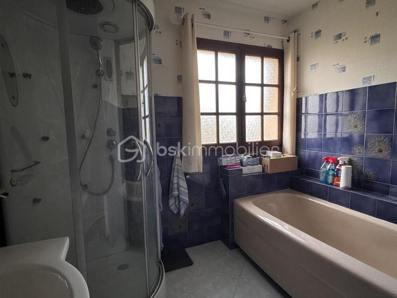 Maison traditionnelle - 140 m² - 5 pièces