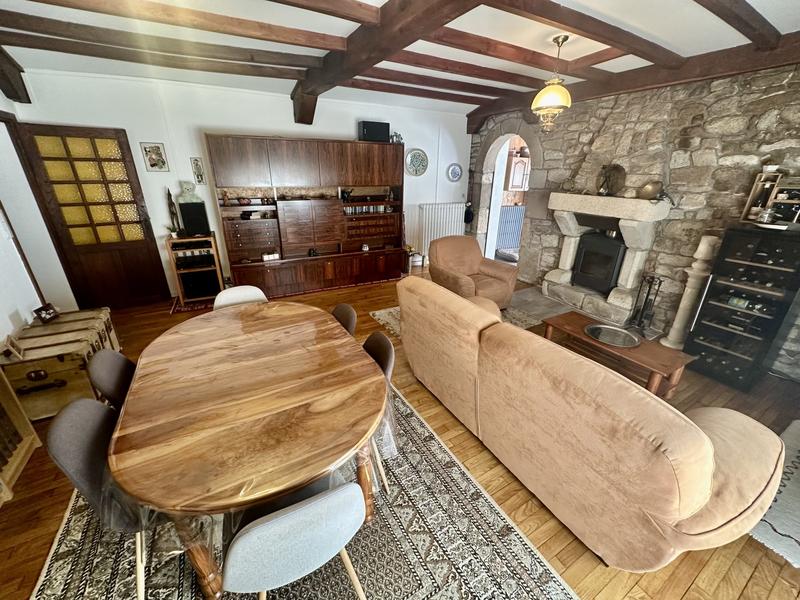 Maison - 85 m² - 5 pièces