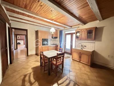 Maison - 135 m² - 6 pièces