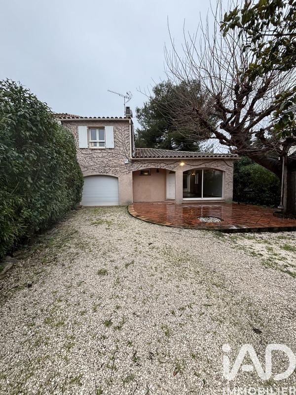 Maison - 98 m² - 4 pièces