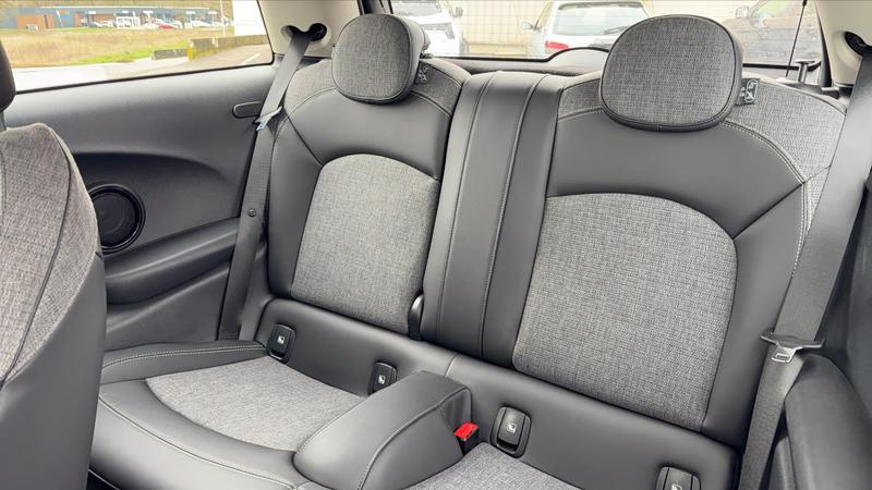 Mini Mini 1.5 Cooper 136 Bva7 Edition Camder - Automatique Toit ouvrant