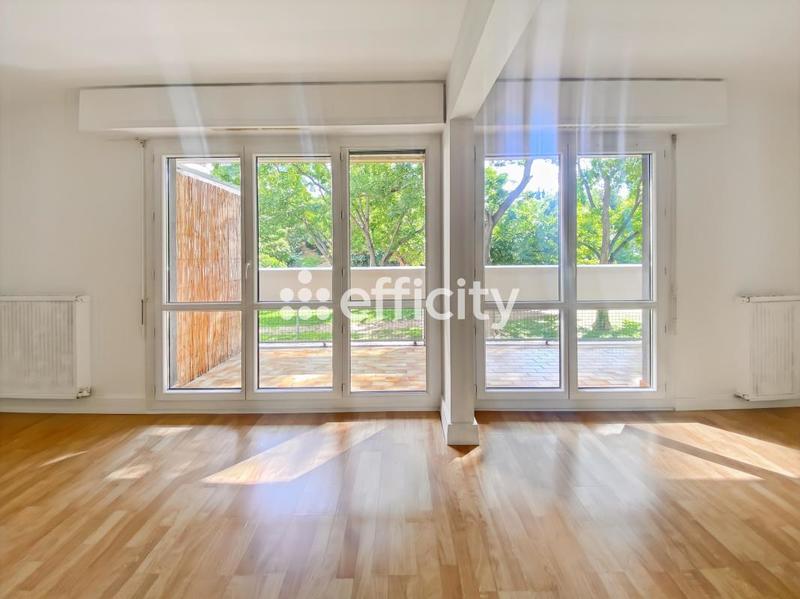 Appartement - 94 m² - 5 pièces