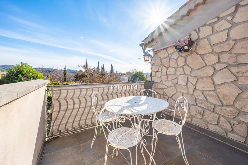 Maison - 196 m² - 6 pièces