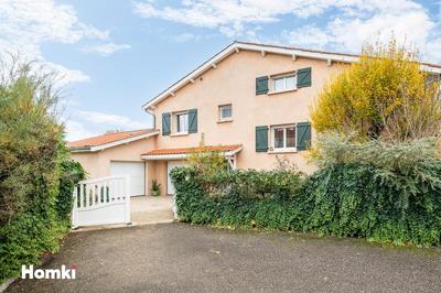 Maison - 140 m² - 6 pièces