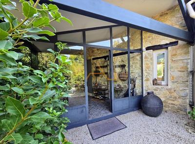 Maison en pierre - 185 m² - 7 pièces