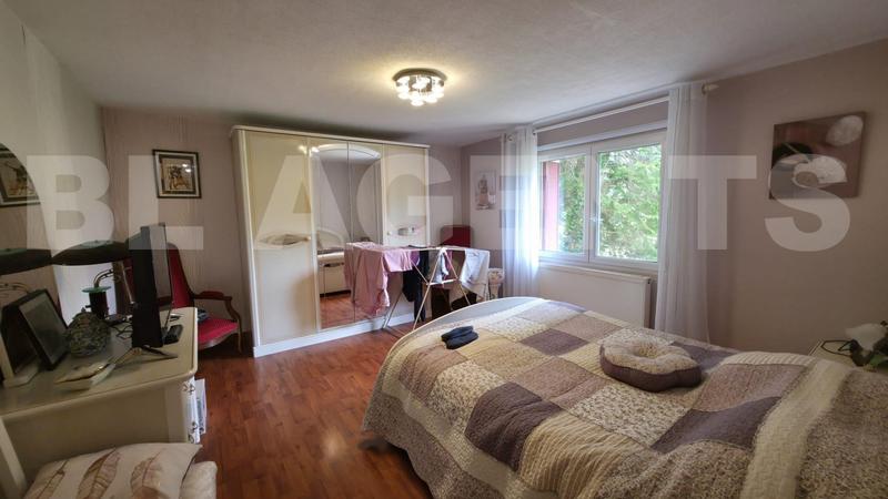 Propriété - 124 m² - 5 pièces