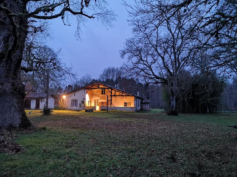 Maison - 260 m² - 8 pièces