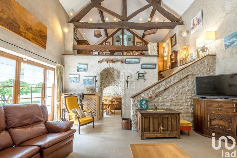 Maison - 185 m² - 8 pièces