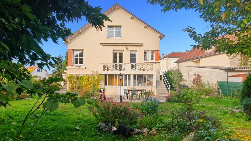 Maison - 131 m² - 6 pièces