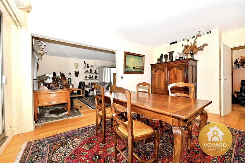 Appartement - 98 m² - 5 pièces