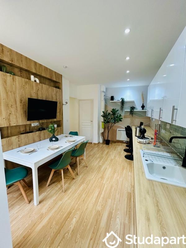 Chambre - 10 m² - 1 pièce