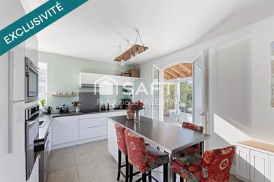 Maison - 101 m² - 5 pièces