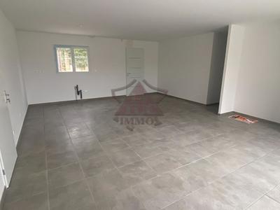 Villa - 100 m² - 4 pièces