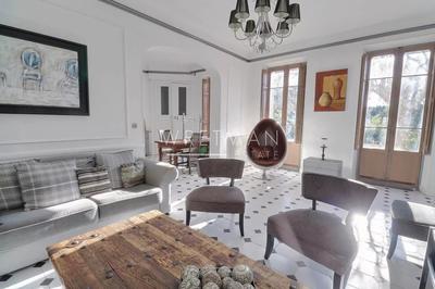 Villa - 180 m² - 7 pièces