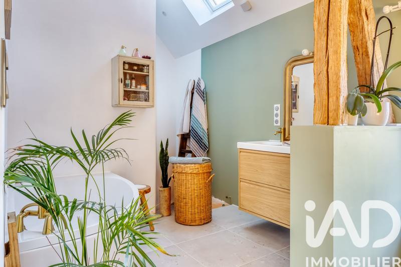 Maison - 207 m² - 7 pièces