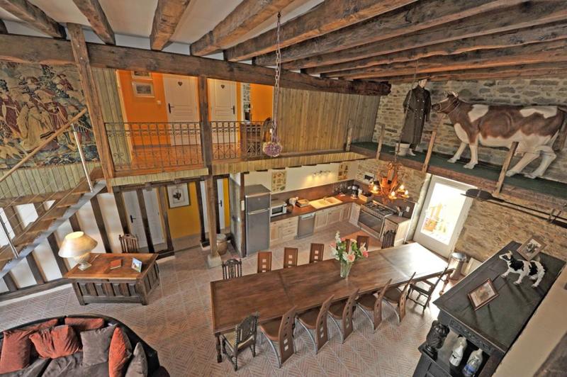 Propriété - 292 m² - 13 pièces