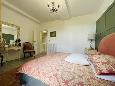 Maison traditionnelle - 130 m² - 8 pièces