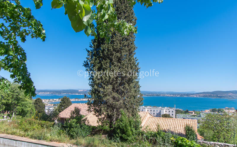 Maison - 200 m² - 5 pièces