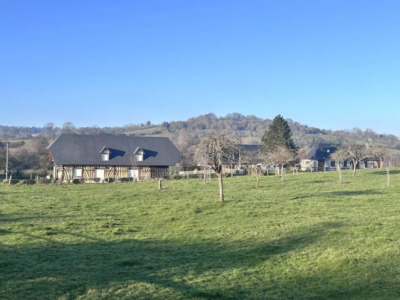 Propriété - 491 m² - 22 pièces