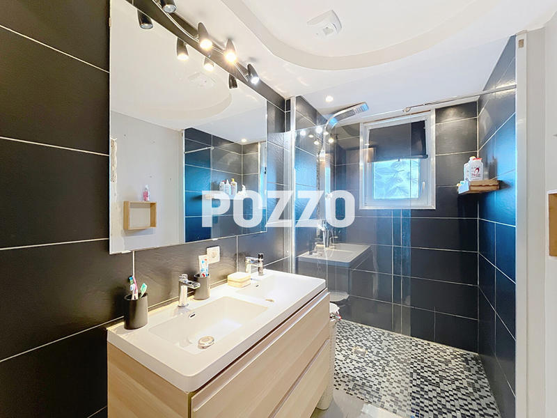 Maison - 84 m² - 4 pièces