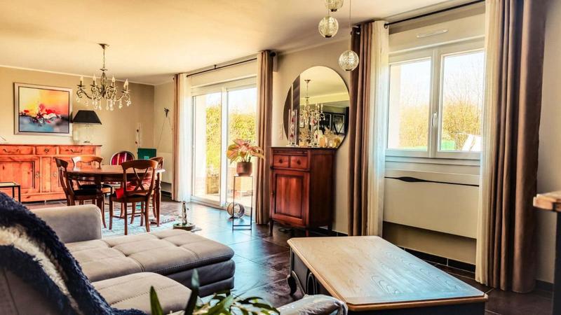 Pavillon - 100 m² - 5 pièces