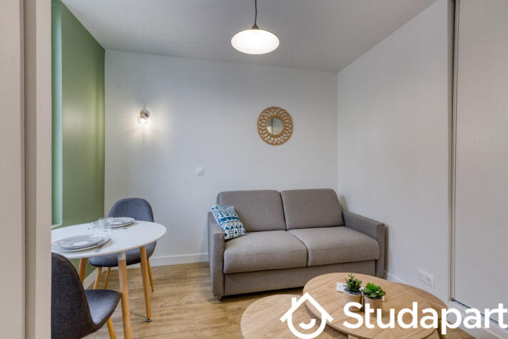 Chambre - 14 m² - 1 pièce