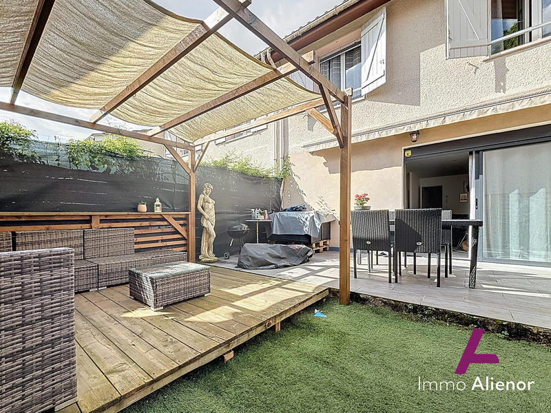 Maison traditionnelle - 86 m² - 4 pièces