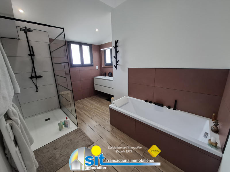 Maison - 172 m² - 6 pièces