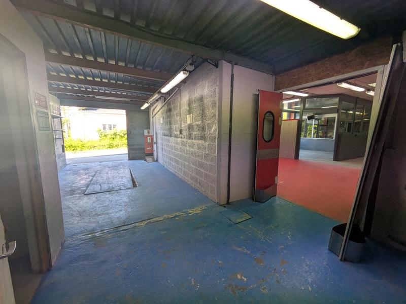 Local d'activités - 400 m²