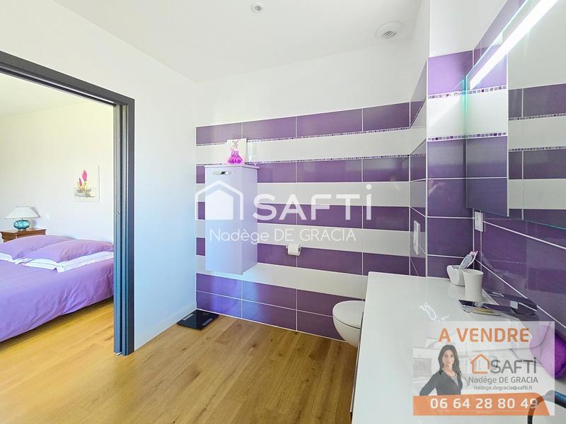 Maison - 265 m² - 6 pièces