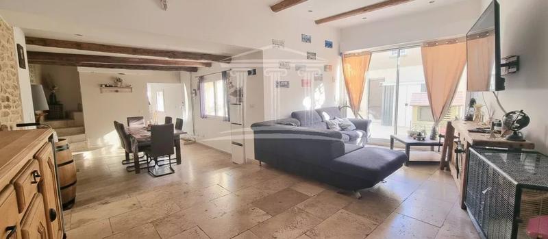 Maison - 104 m² - 3 pièces