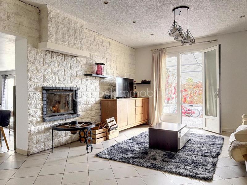 Maison traditionnelle - 155 m² - 6 pièces