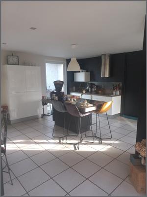 Maison - 194 m² - 6 pièces